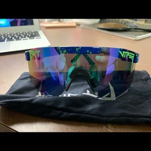 Leonardo Polarized Double Wide Pit Vipers